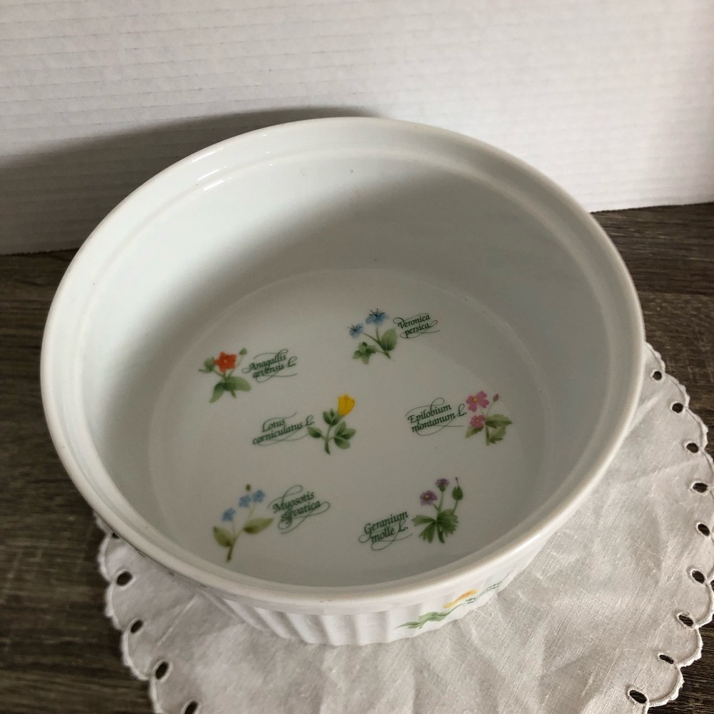 Anchor Hocking Floret Soufflé Dish